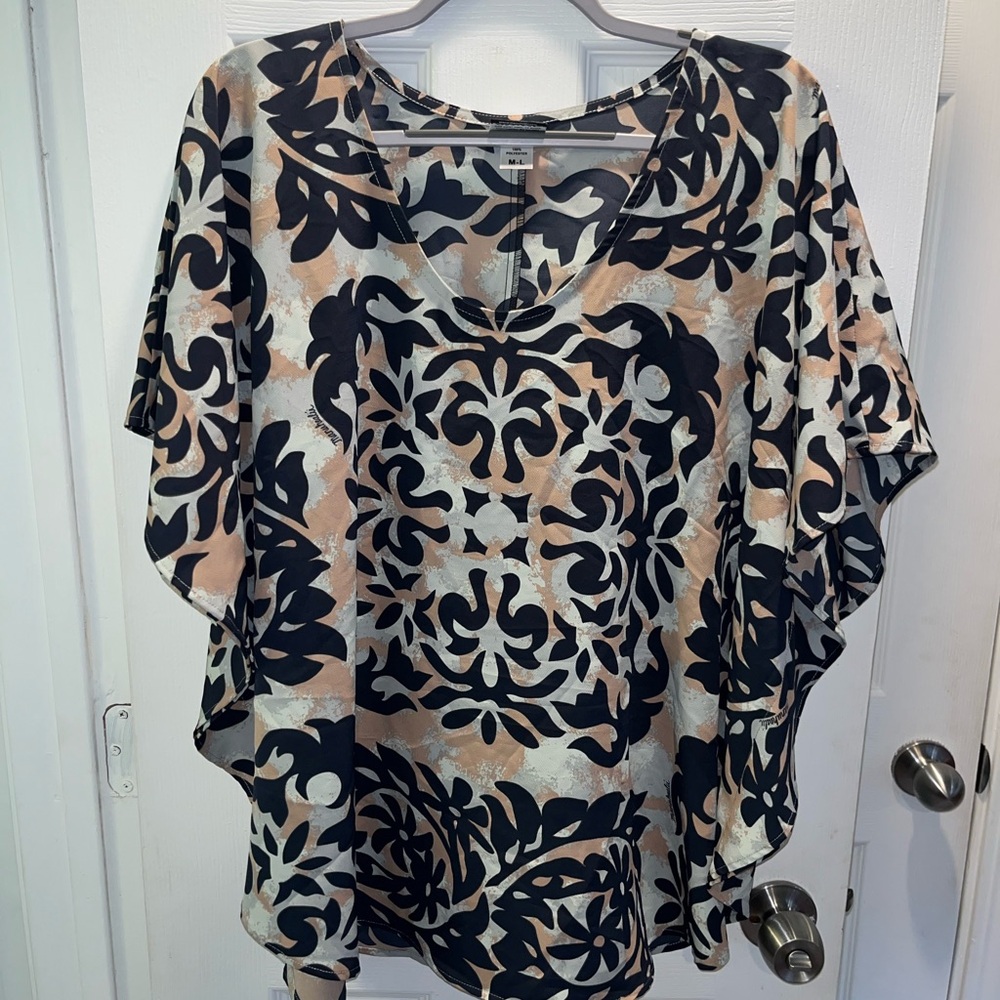 Manuhealii Tunic top
